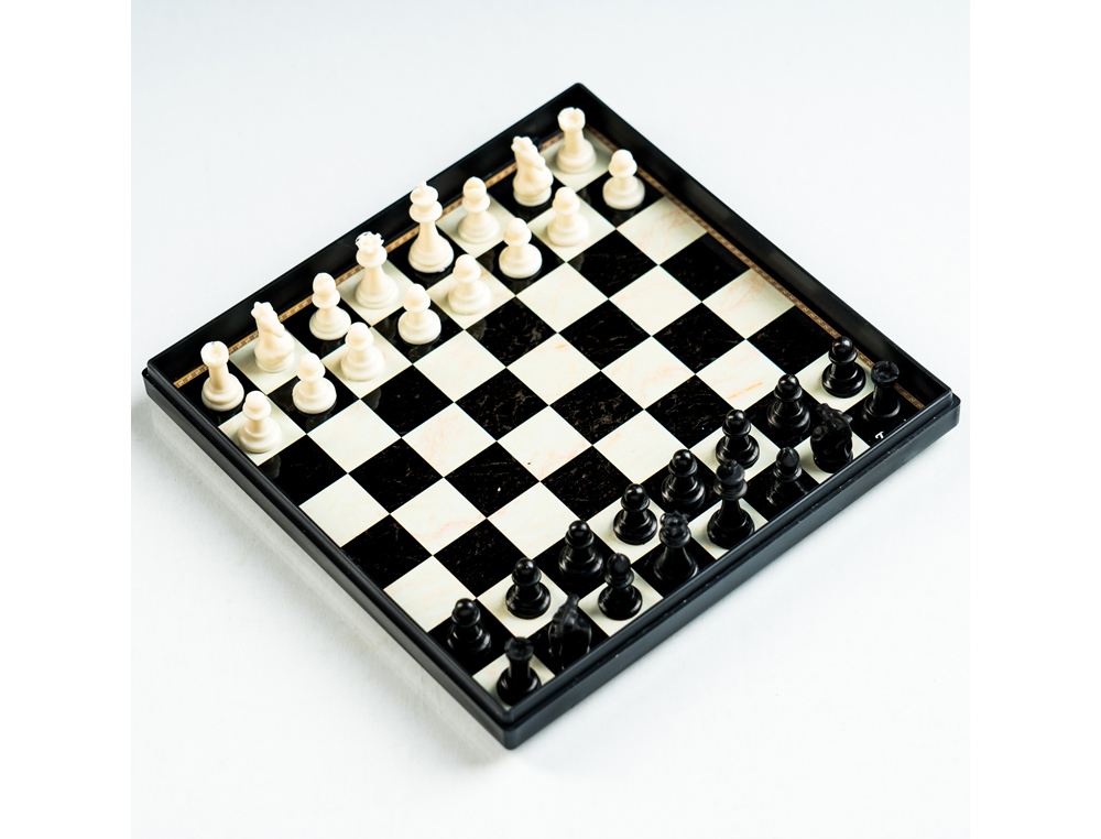 Juegos de mesa ajedrez magnetico 20x16,1x2,2 cm
